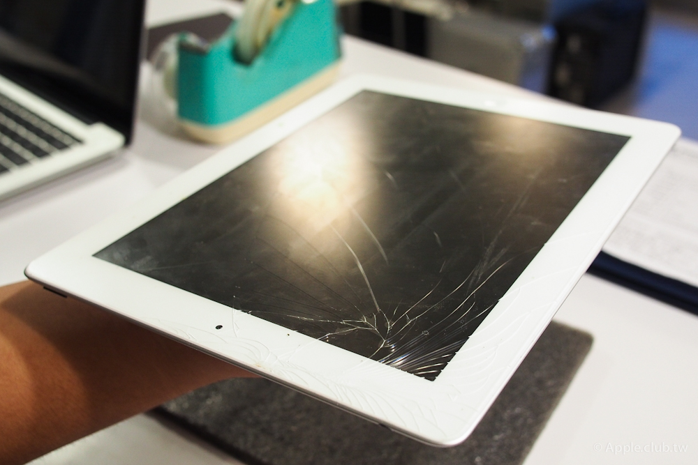 iPad面板破裂