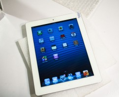 iPad 4觸控面板破裂 外殼變形